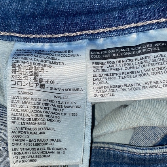 🌟EUC Levi’s Classic Mid Rise Skinny Jeans - Picture 5 of 6